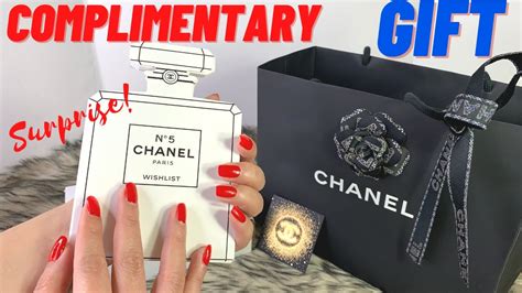 chanel's gift guide